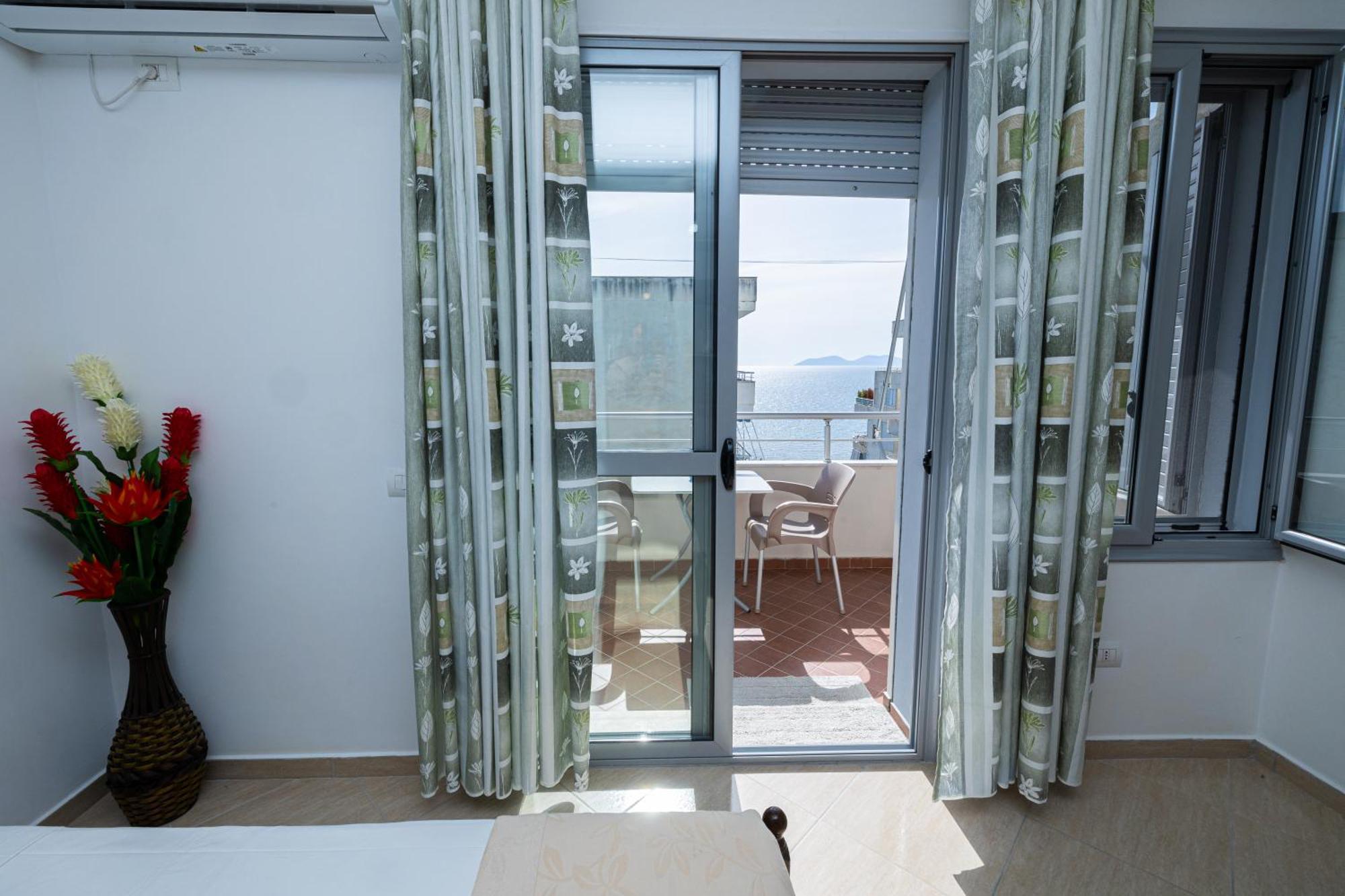 Vlorë Lucas Apartments Rental מראה חיצוני תמונה