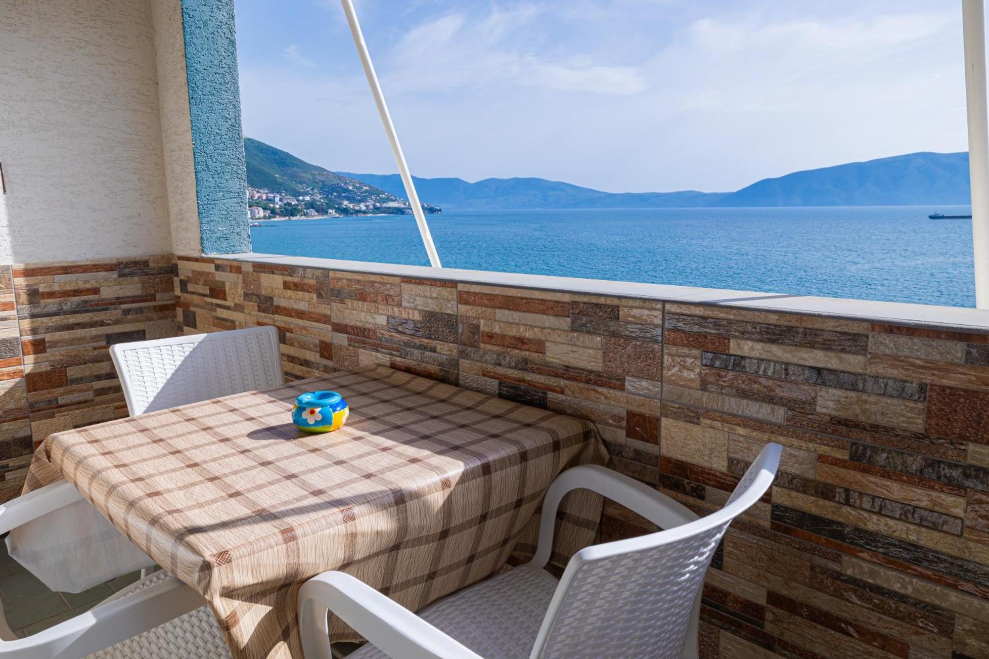 Vlorë Lucas Apartments Rental מראה חיצוני תמונה